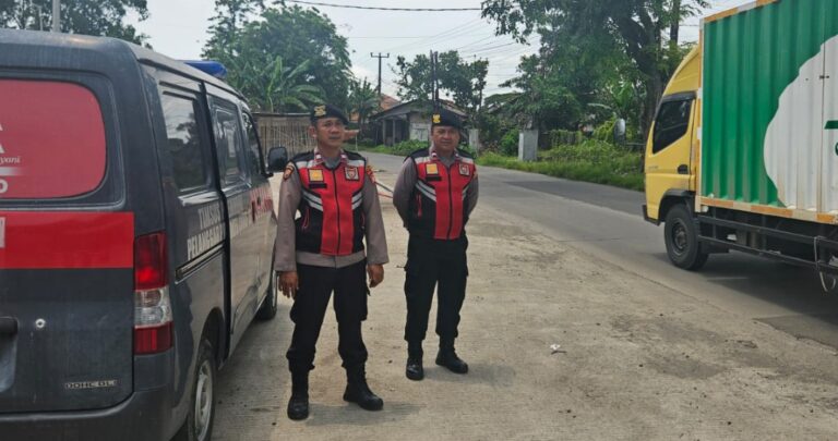 Antisipasi Kerawanan 3C,Polsek Tambelang Rutin Laksanakan Patroli Dialogis
