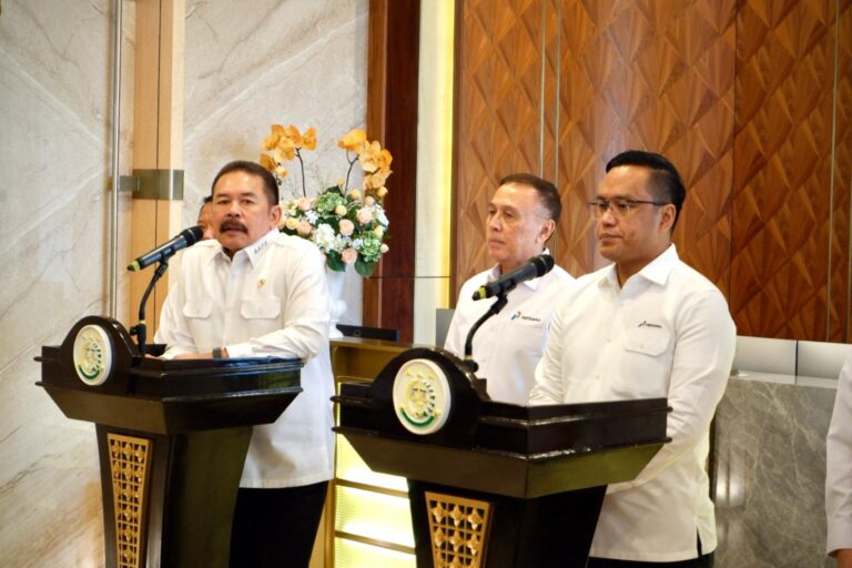 Kolaborasi Kejaksaan Agung dengan PT Pertamina (Persero)  Dalam Rangka Bersih-Bersih BUMN