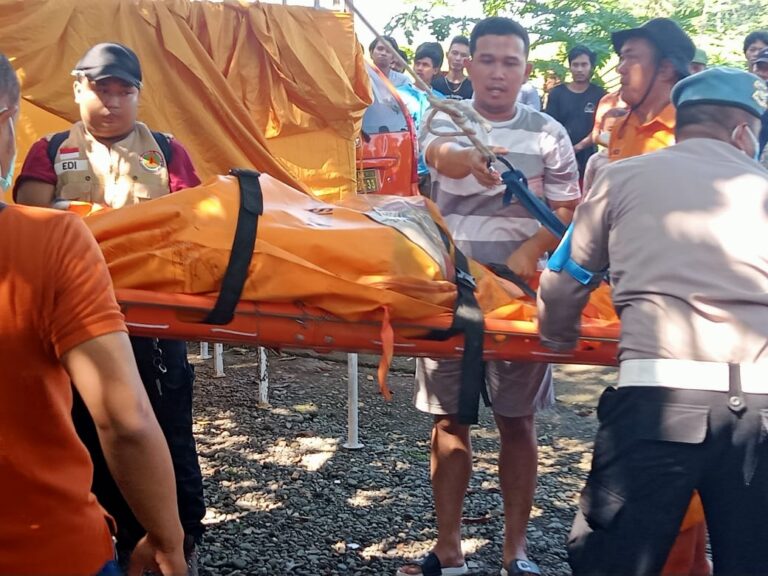 Lansia di Kemangkon Ditemukan Meninggal di Atap Rumahnya