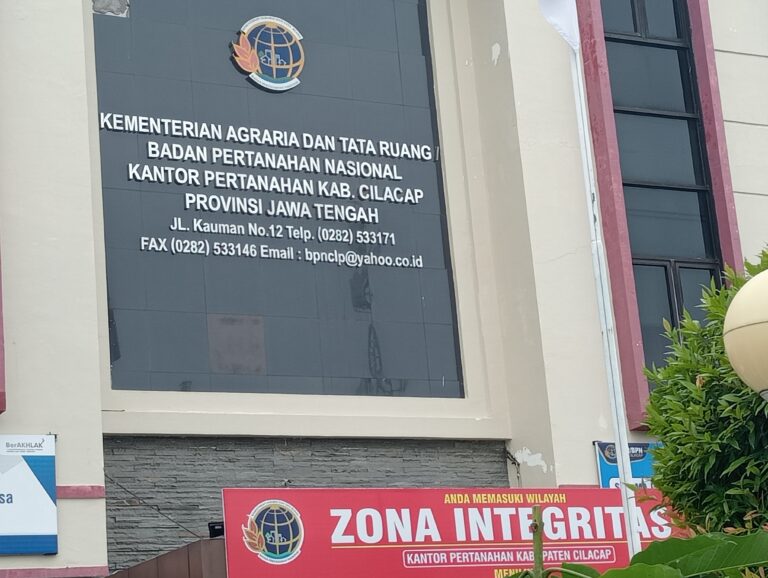 Tanah Bengkok Patimuan Membara,,! Warga Layangkan Mata Curiga, Desak Bupati, Gubernur Jateng Dan Kementrian ATR/BPN TurunTangan.