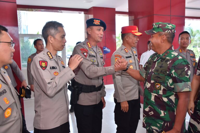 Kapolda Sulteng Terima Kunjungan Silaturahmi Pangdam XIII/Merdeka