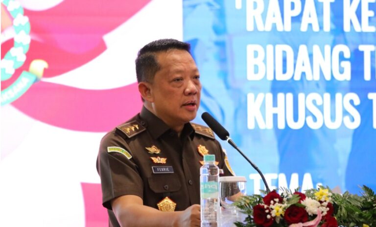 Kejaksaan Agung Memeriksa 13 Orang Saksi Terkait Perkara Minyak Mentah PT Pertamina