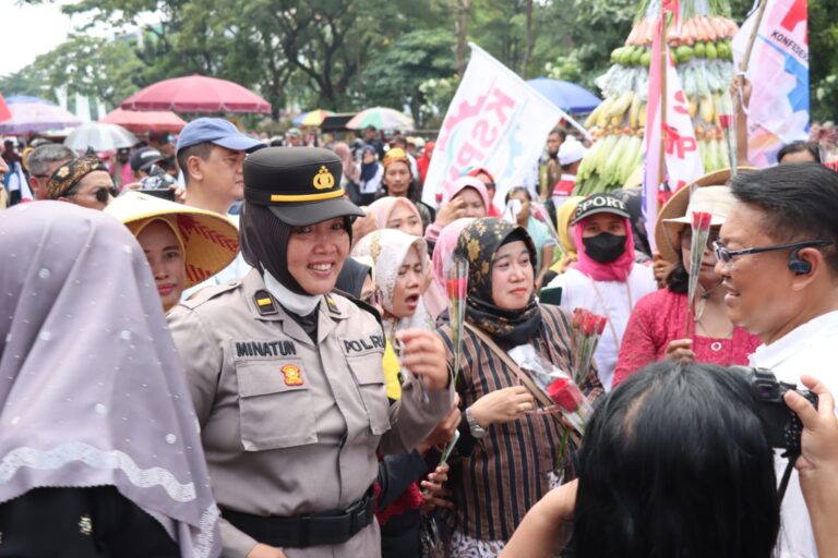 Polda Jateng Apresiasi Aksi Damai “Buruh Ngruwat Negoro” oleh KSPN di May Day 2025