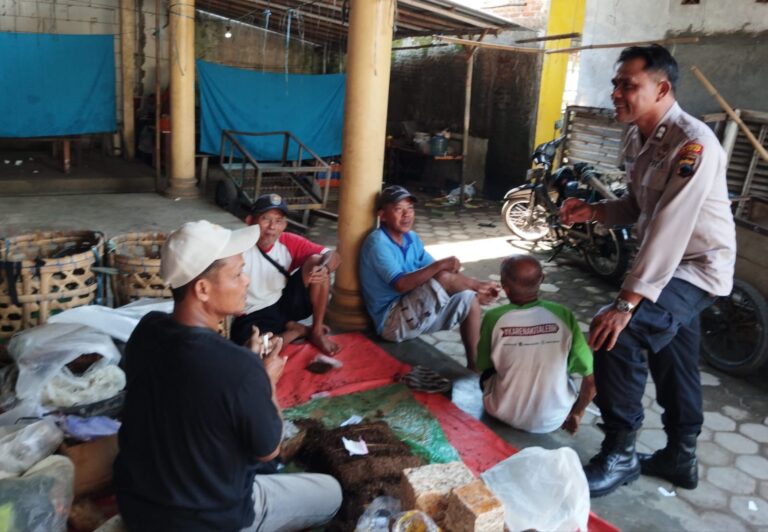 Polresta Cilacap dan Polsek Gandrungmangu Gencarkan Sosialisasi Anti-Premanisme di Cilacap