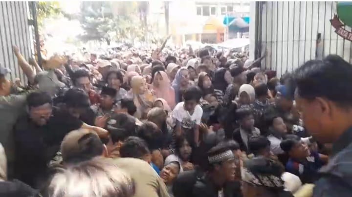 Pesta Rakyat Pernikahan Wabup Garut Dengan Maulana Akbar Berakhir Petaka 3 Korban Meninggal Dunia.