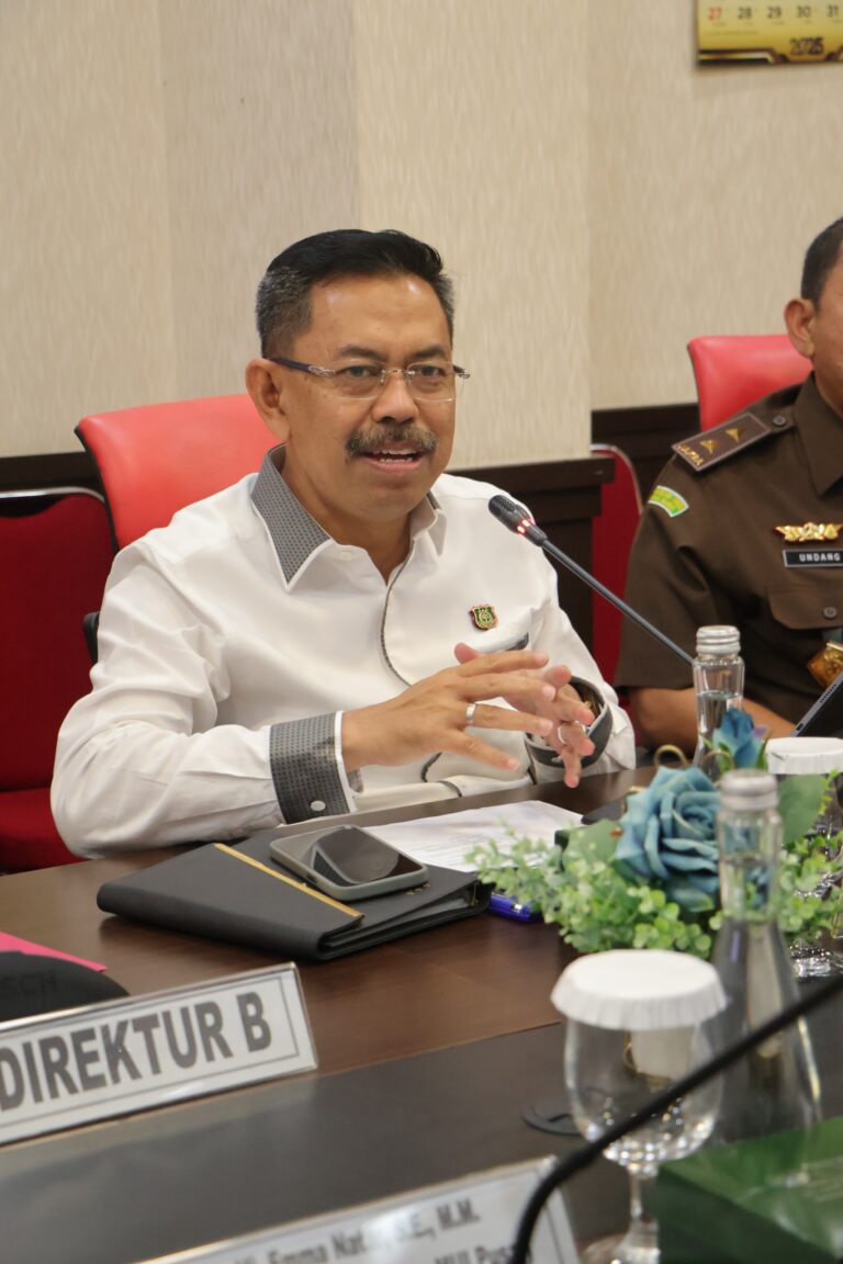 Kejaksaan Agung Memeriksa 6 Orang Saksi Terkait Perkara Minyak Mentah PT Pertamina