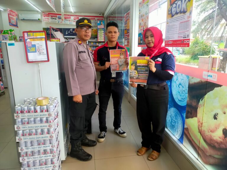 Cegah Gangguan Kamtibmas, Kanit Binmas Polsek Serang Baru Laksanakan Sosialisasi di Sentra Ekonomi