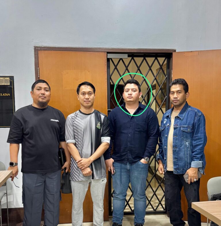 Tim SIRI Kejaksaan Agung Berhasil Amankan DPO Remyzard Adi Putra Perkara Penipuan