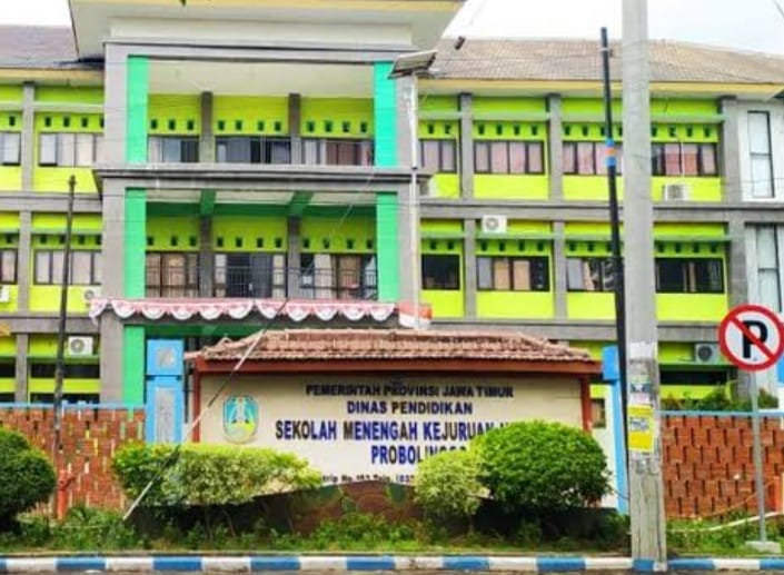 Walimurid SMKN 2 Probolinggo Kota Rela Hutang Jutaan Demi Bayar Sekolah