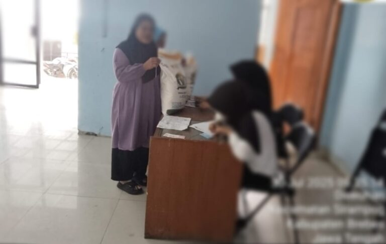 Di duga Bantuan Beras 20 Kg Di Desa Igir Klanceng Sirampog Brebes Warga Disuruh Bayar Rp 10 ribu Hanya Dapat 10 kg