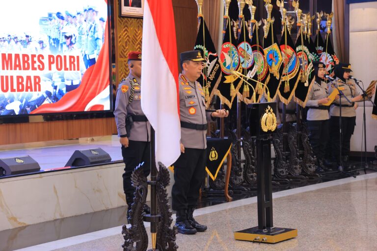Kapolri Resmi Lantik Irwasum Polri, Kabaintelkam, Kabareskrim, Hingga Sejumlah Kapolda