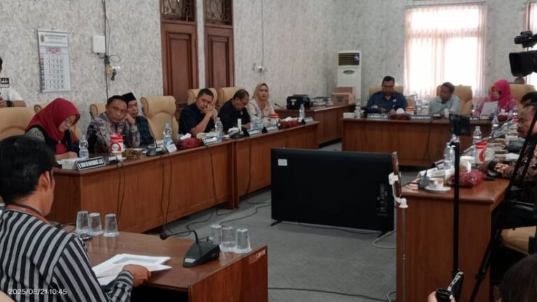 Sidang Pansus Hak Angket DPRD Pati Masuk Hari Ke Tiga Menghadirkan Eks Kepala BPKAD