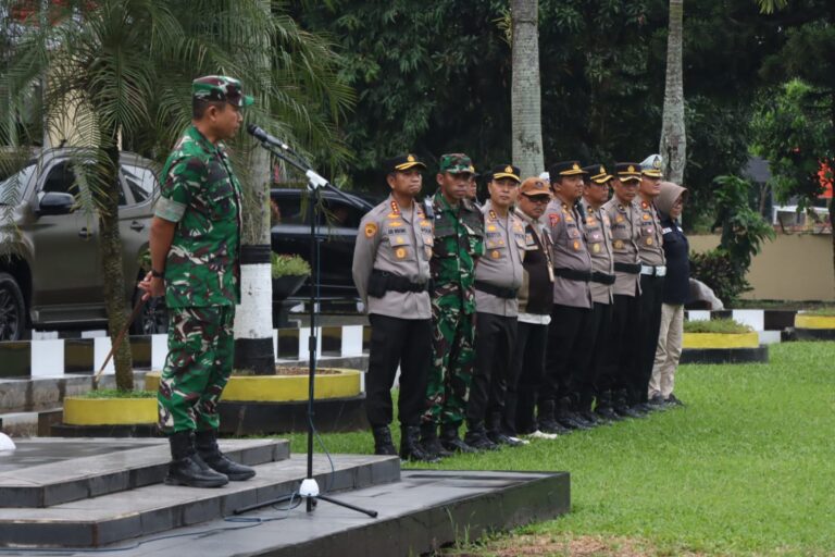 Danrem Pimpin Apel dan Patroli Skala Besar Polresta Banyumas Bersama Personel Gabungan