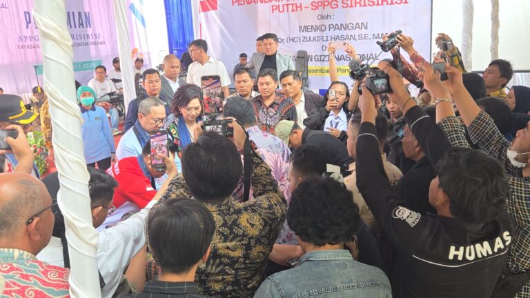 Ketum DPP Progib hadiri peresmian MOU Koperasi Merah Putih di Kab Humbang Hasundutan sumut