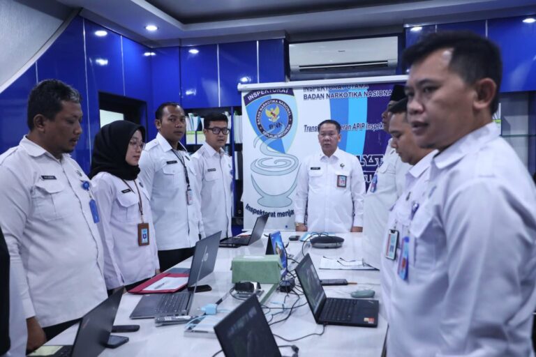 BNN TINGKATKAN PROFESIONALISME PENANGANAN PENGADUAN LEWAT DISKUSI INTERNAL