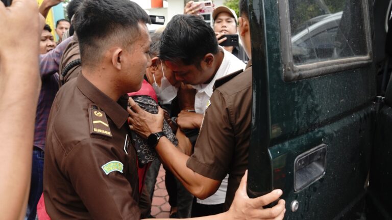 Lagi, Kejati Kepri Tahan Dua Tersangka Baru Korupsi PNBP Jasa Pemanduan dan Penundaan Kapal.