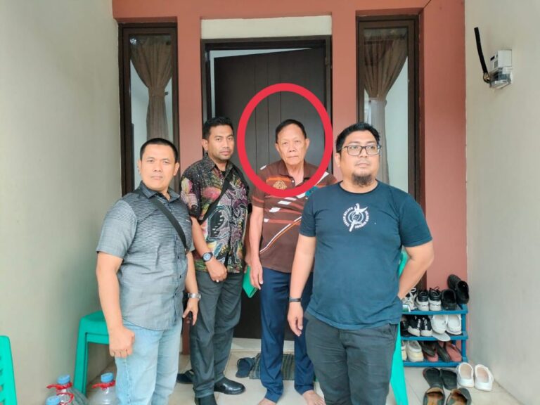 Tim Satgas SIRI Amankan DPO Korupsi Fransiskus Newandi Asal Kejaksaan Tinggi Papua Barat