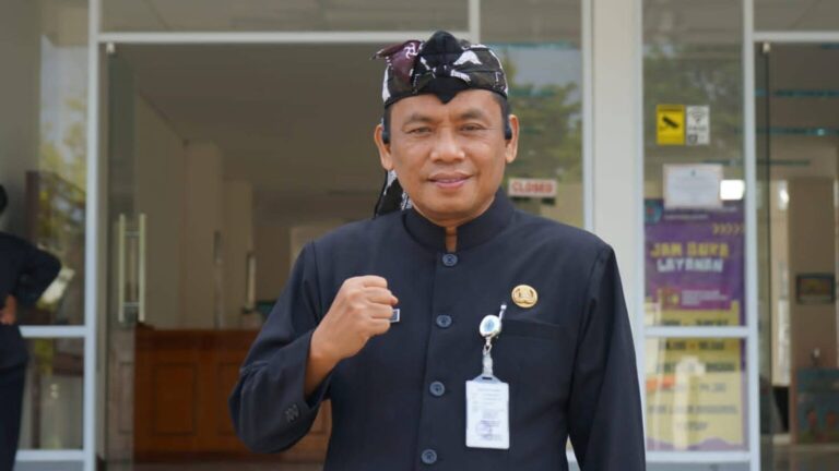 DR.Tahroni,M.pd Resmi Dilantik Sebagai Sekertaris Daerah Brebes Yang Baru