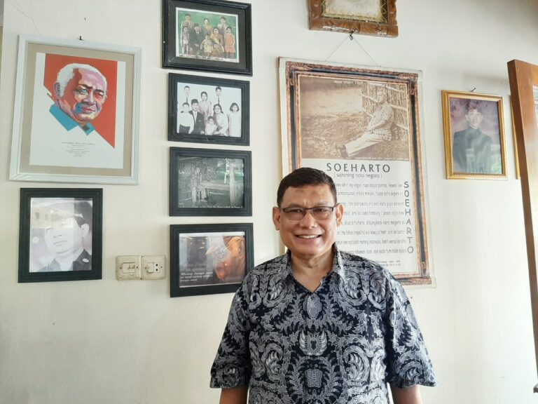 Dari Medan Juang, Menuju Puncak Kepemimpinan, Hingga Purna Tugas yang Menggetarkan Jendaral Besar H.M. Soeharto Sangat Pantas Menjadi Pahlawan Nasional