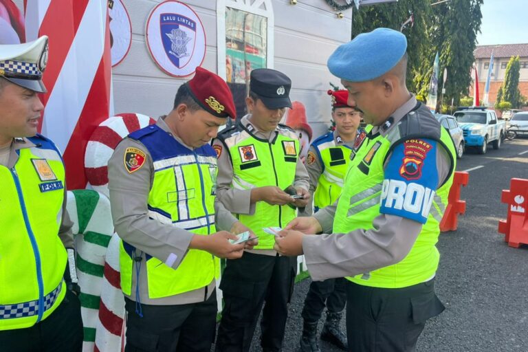 Propam Polres Purbalingga Awasi Tugas Personel Operasi Lilin Candi 2025