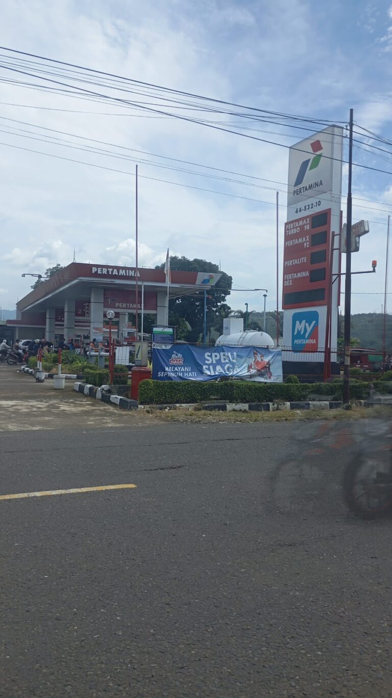 Konsumen Keluhkan Pengisian Di SPBU 44,532,10  Wanareja , Diduga Jadi Sarang Pengangsu BBM subsidi,