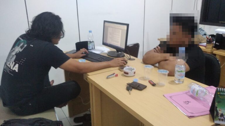 Dua Terduga Pencuri Motor Ditangkap Warga di Bojongsari, Polisi Amankan Satu Lainnya