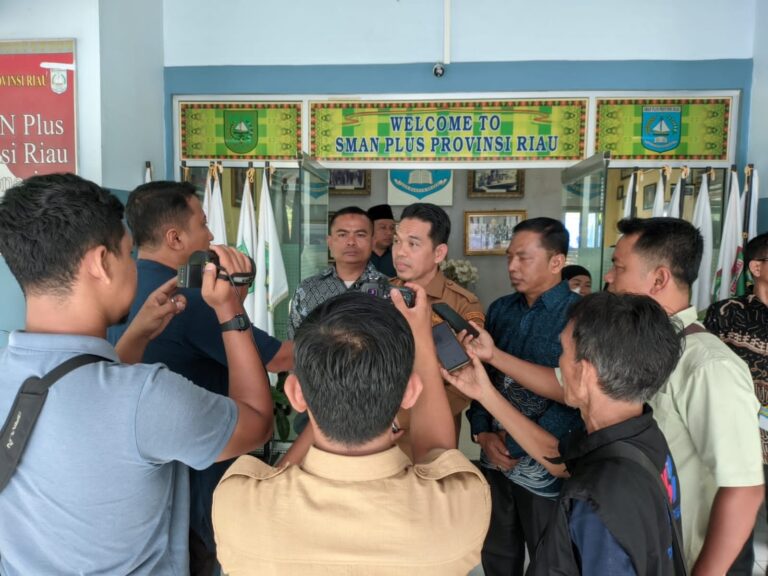 Kadisdik Riau Larang Sekolah Gelar Perpisahan di Hotel: Jangan Membebani Orang Tua!