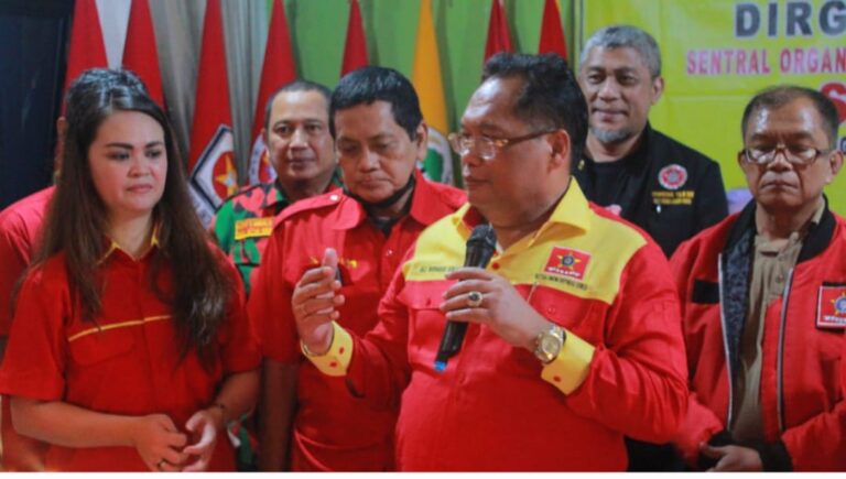 DARI PARADOKS MENUJU UJIAN KEPEMIMPINAN NASIONAL: SAATNYA NEGARA MEMUTUS RANTAI KLEPTOKRASI DAN MENEGASKAN ARAH POLITIK